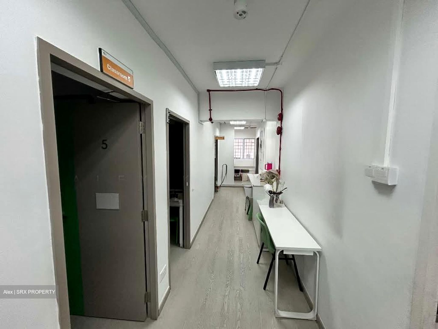 Jurong Gateway Road (D22), Shop House #568705361